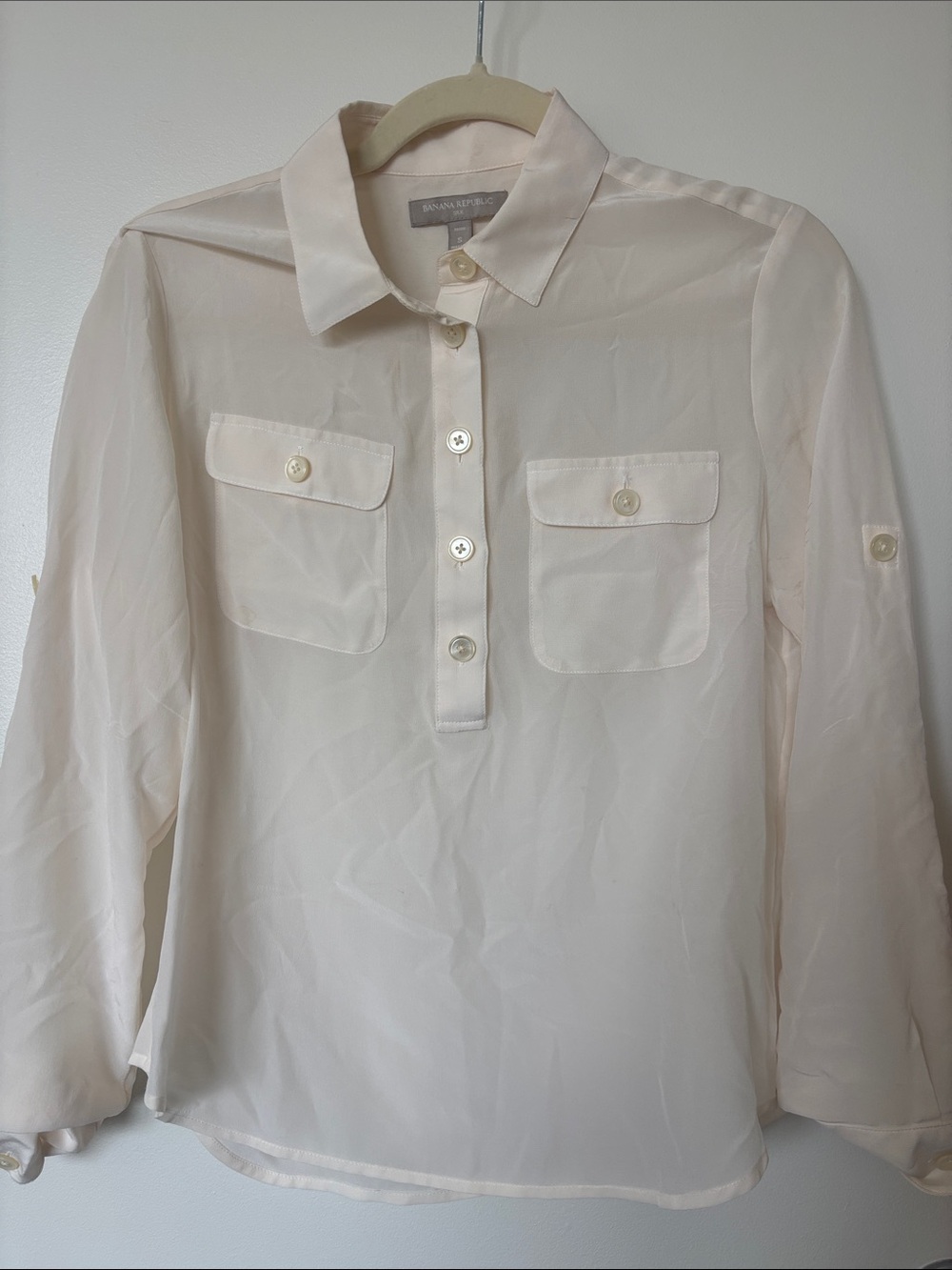 Banana Republic 100% Silk Cream Top Shirt Blouse